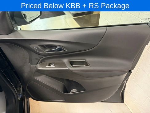 Used 2023 Chevrolet Equinox RS FWD image 23