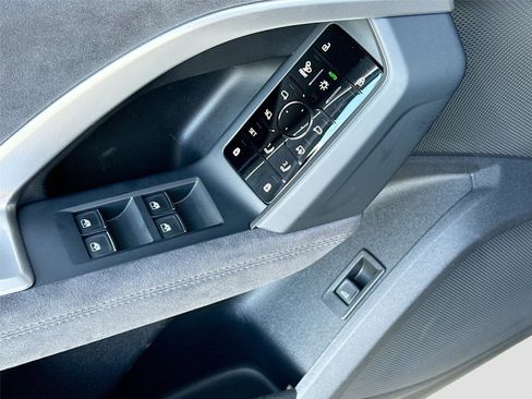 New 2026 Audi SQ5 Premium Plus AWD/4WD image 18