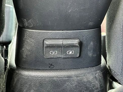 Used 2021 Nissan Versa SR w/ Trunk Package FWD image 23