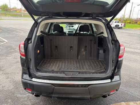 Used 2021 Subaru Ascent Limited w/ Technology Package AWD/4WD image 17