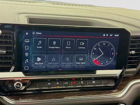 Used 2025 GMC Sierra 1500 SLE image 9