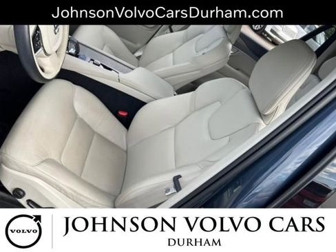 Used 2023 Volvo XC90 B6 Plus AWD/4WD image 7
