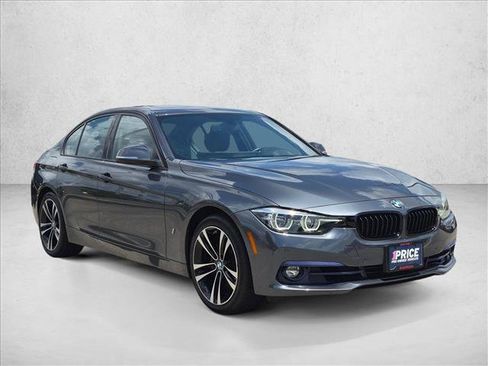 Used 2018 BMW 330e w/ Convenience Package RWD image 3