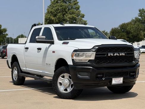 Used 2022 RAM 2500 Tradesman w/ Safety Group AWD/4WD image 2