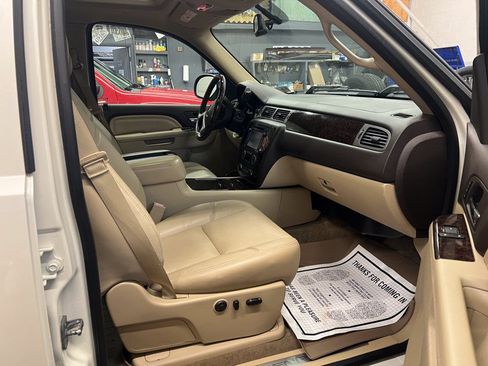 Used 2013 GMC Sierra 1500 Denali AWD/4WD image 7