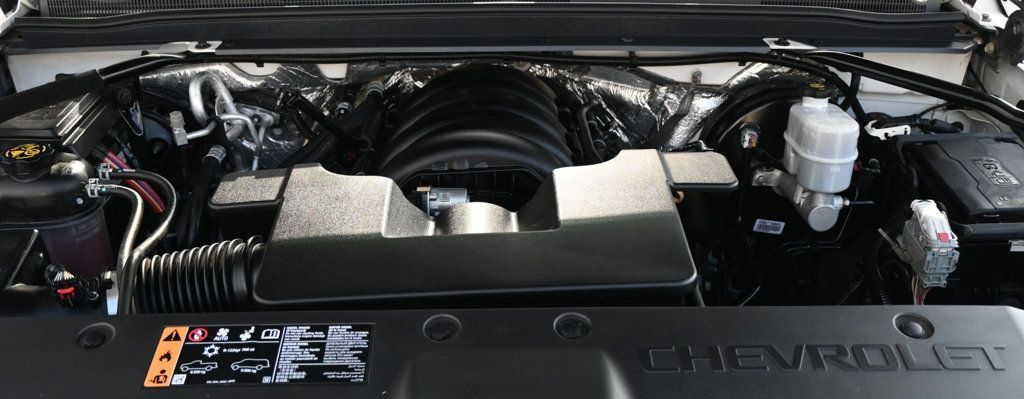 Used 2018 Chevrolet Suburban Premier AWD/4WD image 28