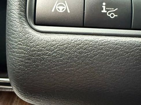 Used 2025 Nissan Armada Platinum Reserve image 45