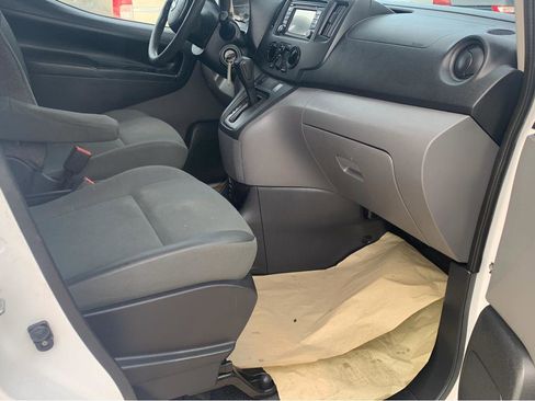 Used 2015 Nissan NV200 SV w/ Technology Package FWD image 19
