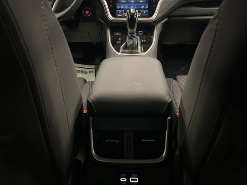 Certified 2025 Subaru Outback Premium w/ Popular Package #1A image 31