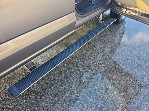 Used 2023 Ford F250 Lariat w/ Lariat Ultimate Package image 8