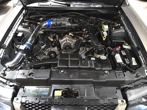 Used 2001 Ford Mustang GT RWD image 45