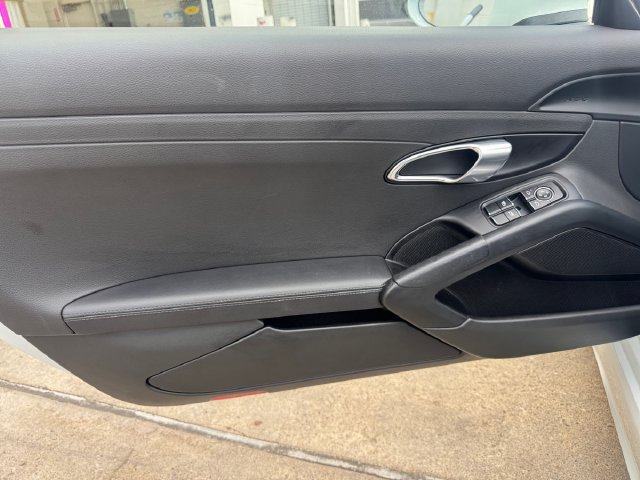 Used 2017 Porsche 718 Boxster S RWD image 4