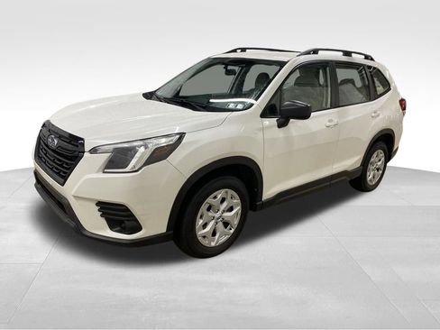 Used 2022 Subaru Forester AWD/4WD image 3