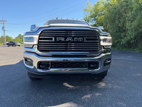 Used 2024 RAM 3500 Laramie AWD/4WD image 4