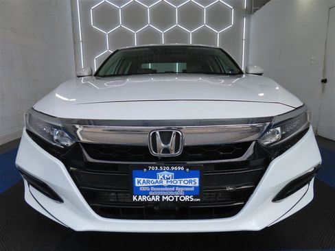Used 2018 Honda Accord EX image 3
