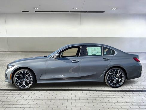 Used 2026 BMW 330i xDrive Sedan w/ Premium Package AWD/4WD image 3