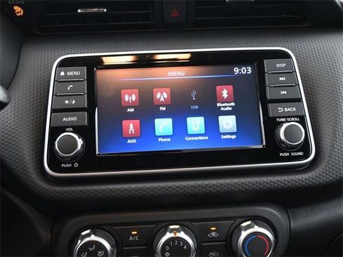 New 2025 Nissan Kicks Play S image 3