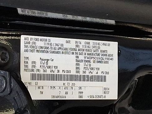 Used 2016 Ford C-MAX Energi SEL w/ Equipment Group 301A image 26