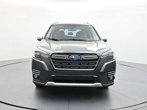 Used 2023 Subaru Forester Touring AWD/4WD image 2