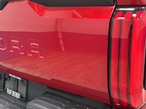Used 2022 Toyota Tundra SR5 AWD/4WD image 37