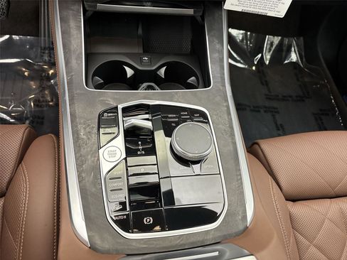 New 2026 BMW X5 xDrive40i w/ Premium Package image 23