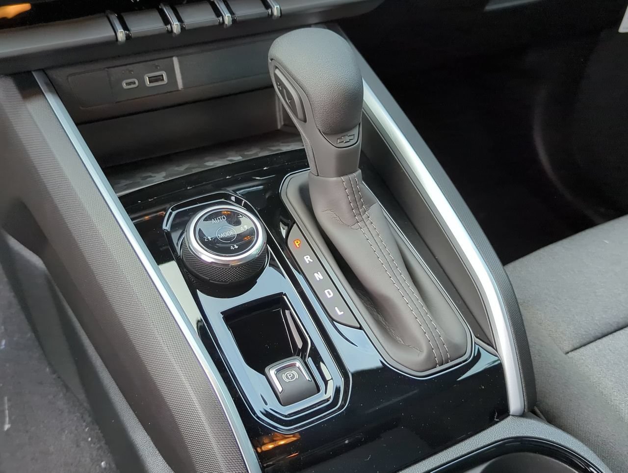 New 2026 Chevrolet Colorado Trail Boss AWD/4WD image 14