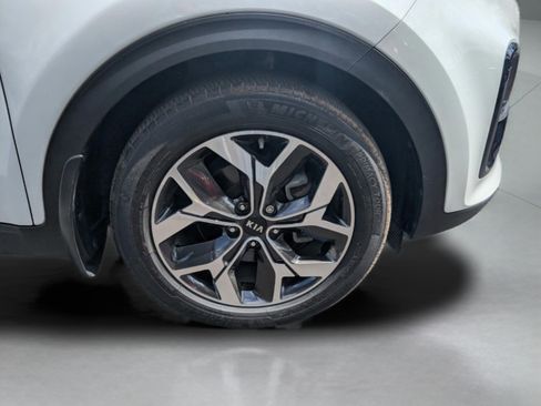 Used 2022 Kia Sportage EX w/ EX Technology Package FWD image 10