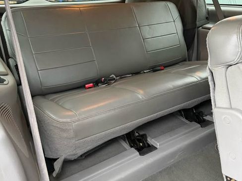 Used 2004 Ford Excursion XLT image 12