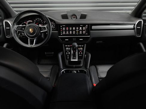 Certified 2023 Porsche Cayenne S Platinum AWD/4WD image 17