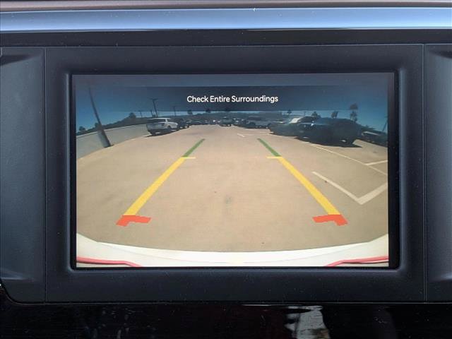 Used 2023 Chrysler Voyager LX FWD image 12