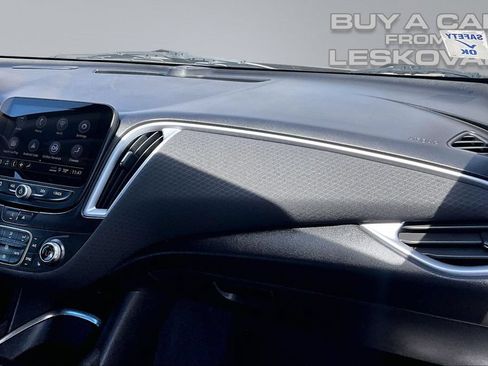 Used 2023 Chevrolet Malibu LT FWD image 17