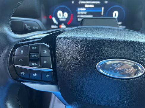 Used 2025 Ford Explorer Platinum w/ LUX Leather Package image 27