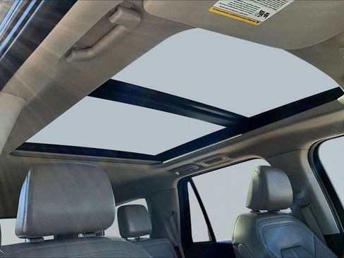 Used 2024 Ford Expedition Limited image 28