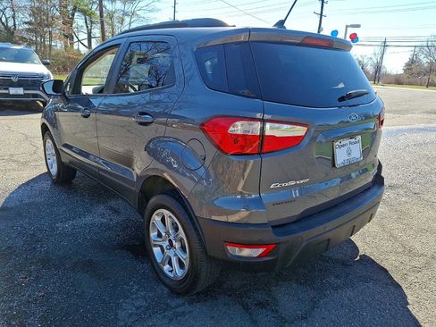 Used 2022 Ford EcoSport SE w/ SE Convenience Package image 4