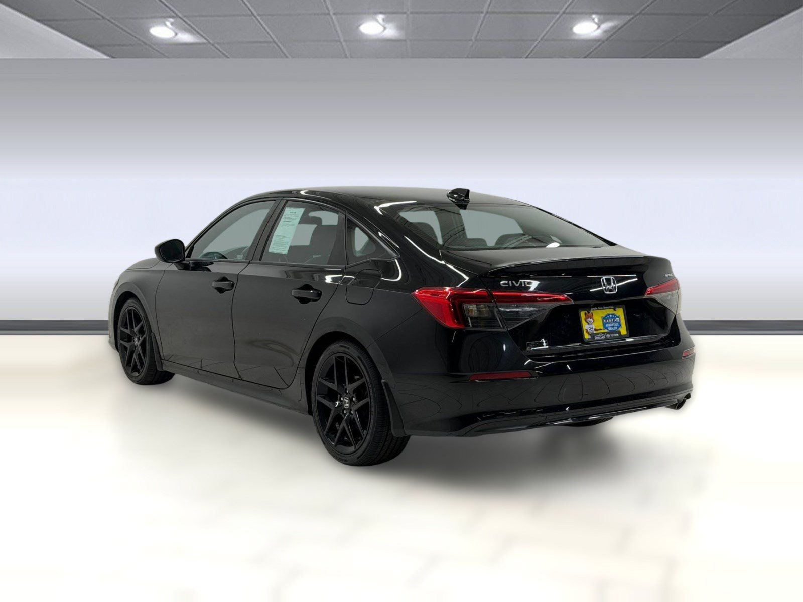 Used 2023 Honda Civic Sport image 2
