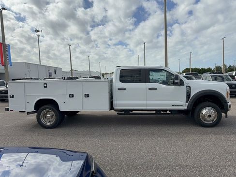 New 2025 Ford F450 XL w/ XL Chrome Package image 4