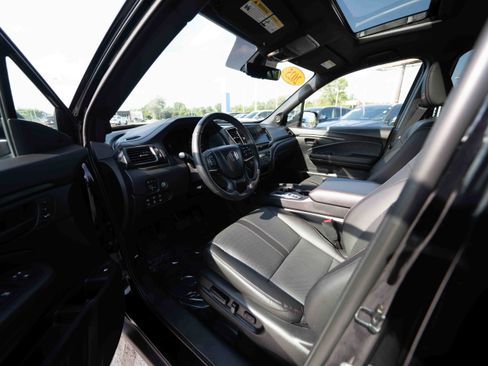 Used 2025 Honda Ridgeline TrailSport image 8