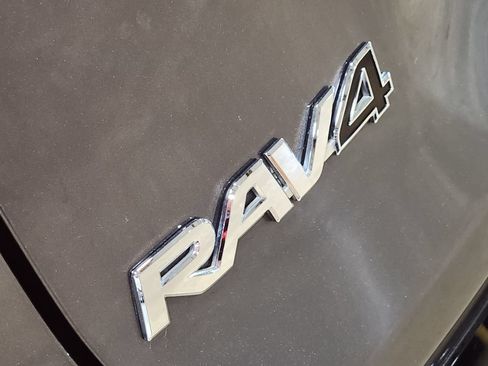 Used 2023 Toyota RAV4 SE AWD/4WD image 25