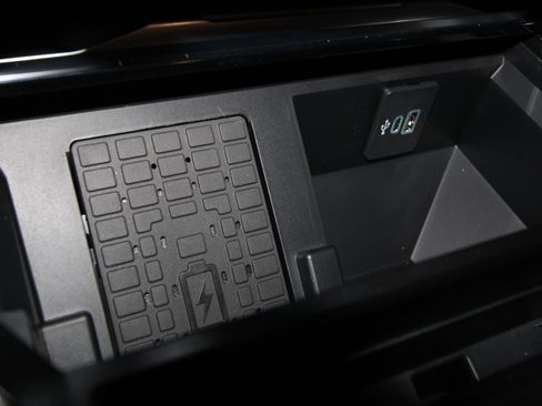 New 2026 Ford F250 Platinum AWD/4WD image 17