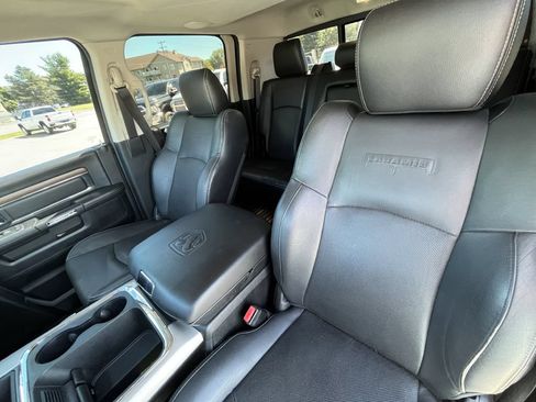 Used 2017 RAM 2500 Laramie w/ Convenience Group AWD/4WD image 22