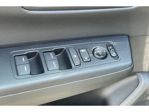 Certified 2026 Honda CR-V EX image 12