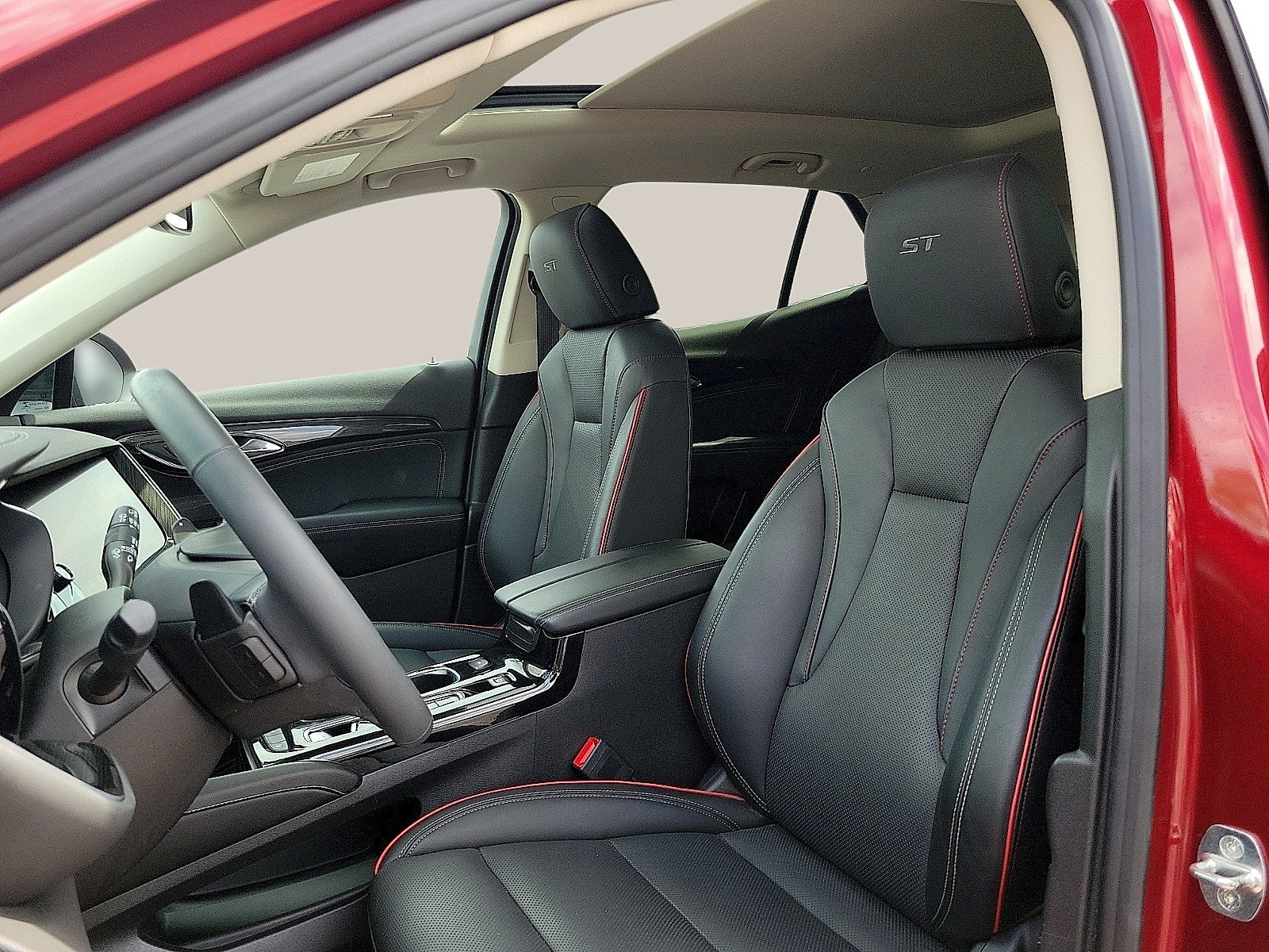 Used 2022 Buick Envision Essence w/ Sport Touring Package FWD image 11