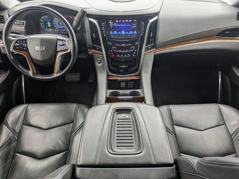 Used 2019 Cadillac Escalade ESV Luxury image 15