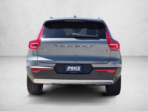 Used 2020 Volvo XC40 T5 Momentum AWD/4WD image 7