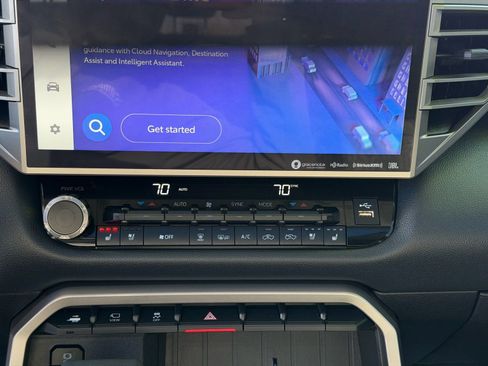 Used 2024 Toyota Tundra Limited image 25