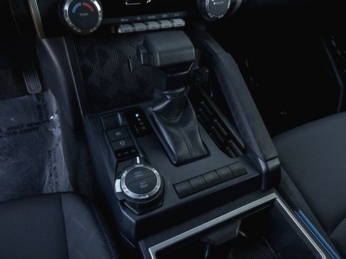 Certified 2025 Toyota Tacoma SR5 image 16