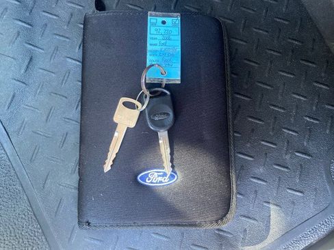 Used 2006 Ford F150 STX image 24