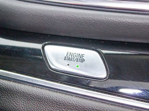 Used 2022 Buick Enclave Avenir w/ Avenir Technology Package image 31