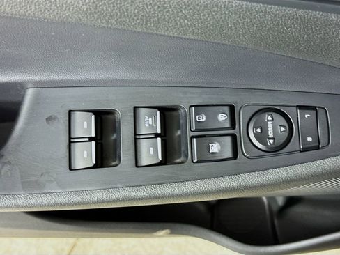 Used 2021 Hyundai Tucson Limited w/ Cargo Package image 18