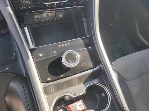 Used 2024 Jeep Grand Cherokee Altitude RWD image 25